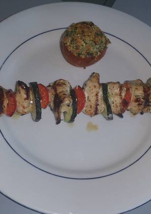 Une photo de Brochettes de poulet aux légumes