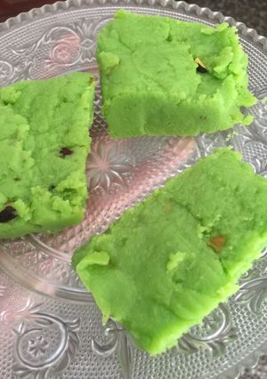 A picture of Azadi special burfi.