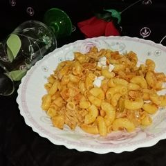 A picture of Chicken chilli mayo pasta.