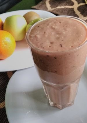 A picture of Mixed fruits healthy drink.