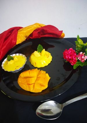 A picture of Mango pudding.