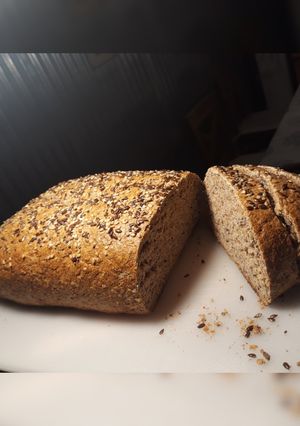 Una foto de Pan 100% integral con mix de semillas