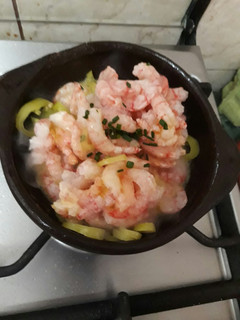 Una foto de Camarones al Pil Pil