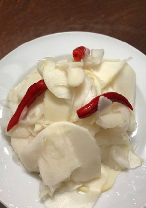 Hình của món Măng muối chua.