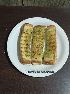 ચીઝ ગાર્લિક બ્રેડ સ્ટીક (Cheese Garlic Bread Sticks Recipe In Gujarati) રેસીપી મુખ્ય ફોટો