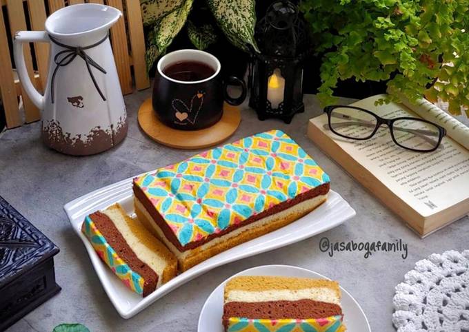 Resep Trio Chocomocca Batik Cake Oleh Evie Indriana Cookpad