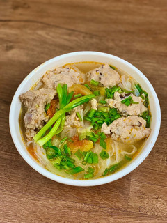 Hình của món Bún sườn mọc.