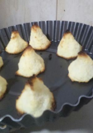 Una foto de Bollitos de coco