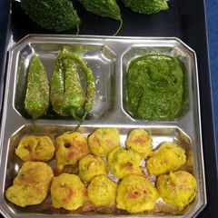A picture of Healthy karela pakoda.
