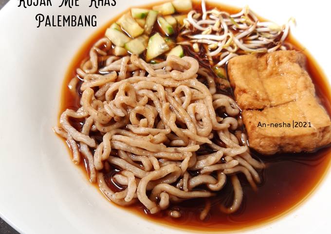 Resep 112.Rujak Mie Khas Palembang yang Menggugah Selera