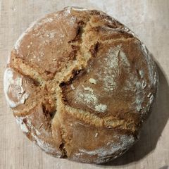 A picture of Pan en horno holandés.