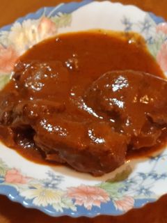 Una foto de Carrilleras de cerdo en salsa de vino y mostaza