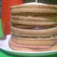 A picture of Super Sandwich.
