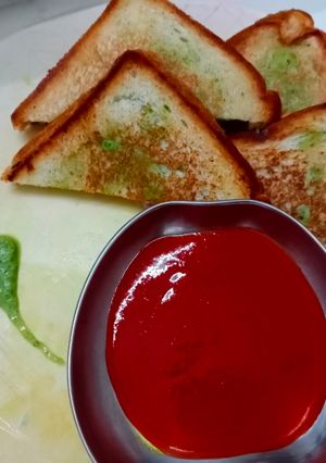 सैंडविच(sandwich recipe in hindi) रेसिपी मुख्य फोटो