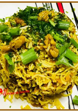 A picture of Carrots walnuts fried rice.