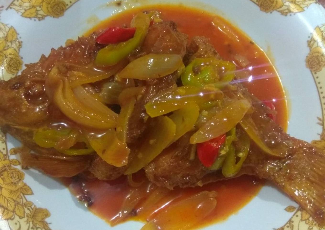 Ikan nila asam manis