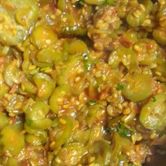 A picture of Ridge gourd.