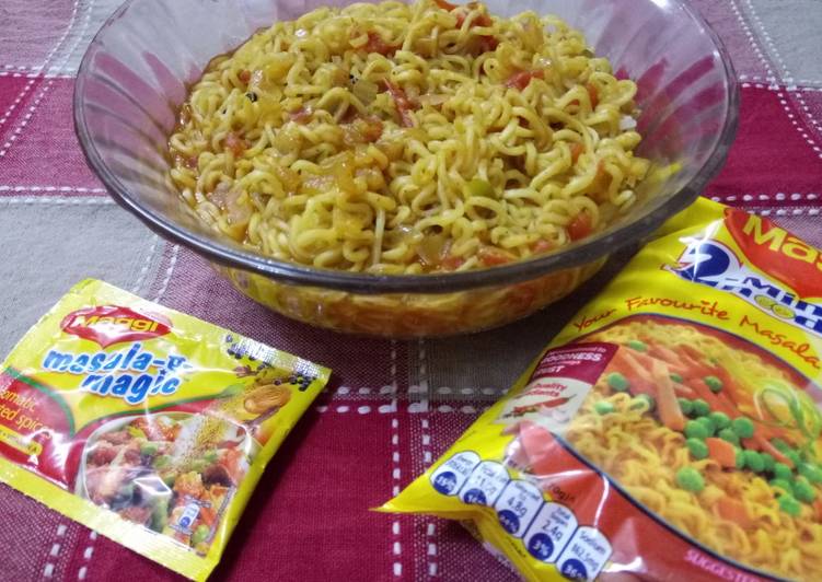 Simple Way to Cook Delicious Indian Tadka maggi (Street style)