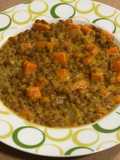 Dhal de lentejas con batatas sencillo