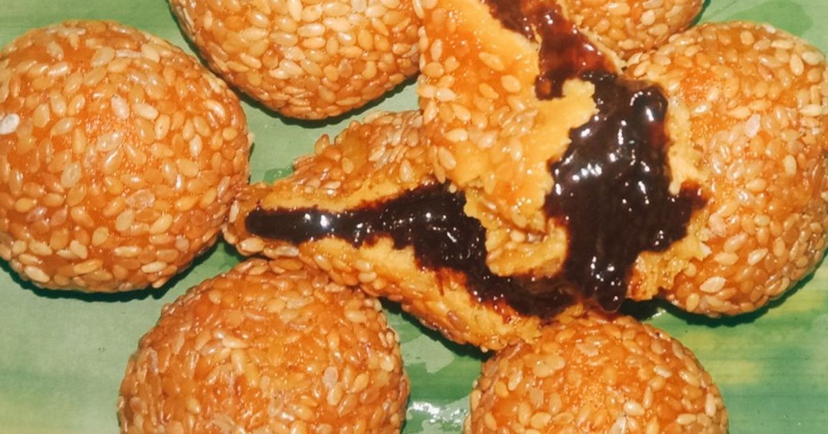 Onde-onde wijen Ubi isi coklat