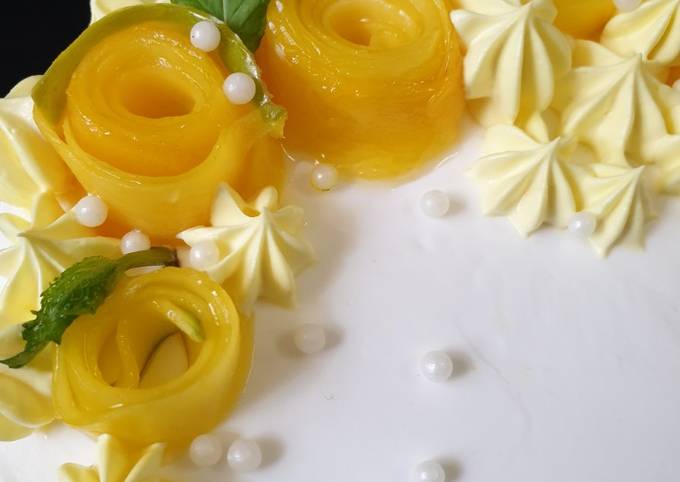 Mango moose cake