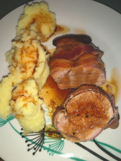 Una foto de Solomillo con bacon al horno