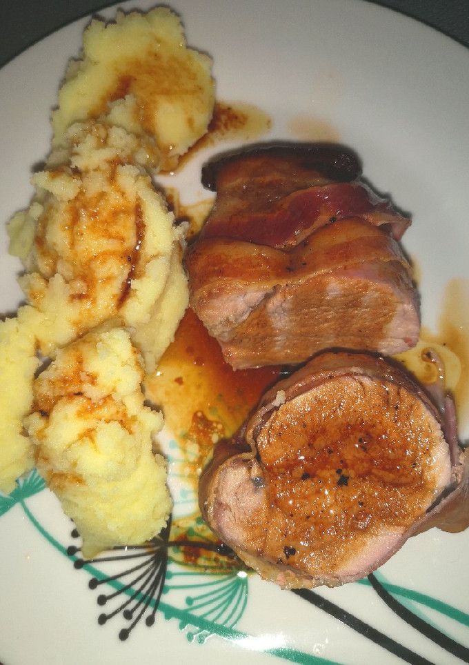 Una foto de Solomillo con bacon al horno