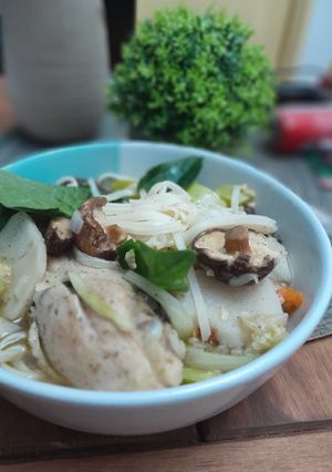 Una foto de Ramen con hongo shiitake a la uruguaya