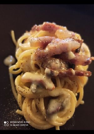 A picture of Spaghetti alla Carbonara.