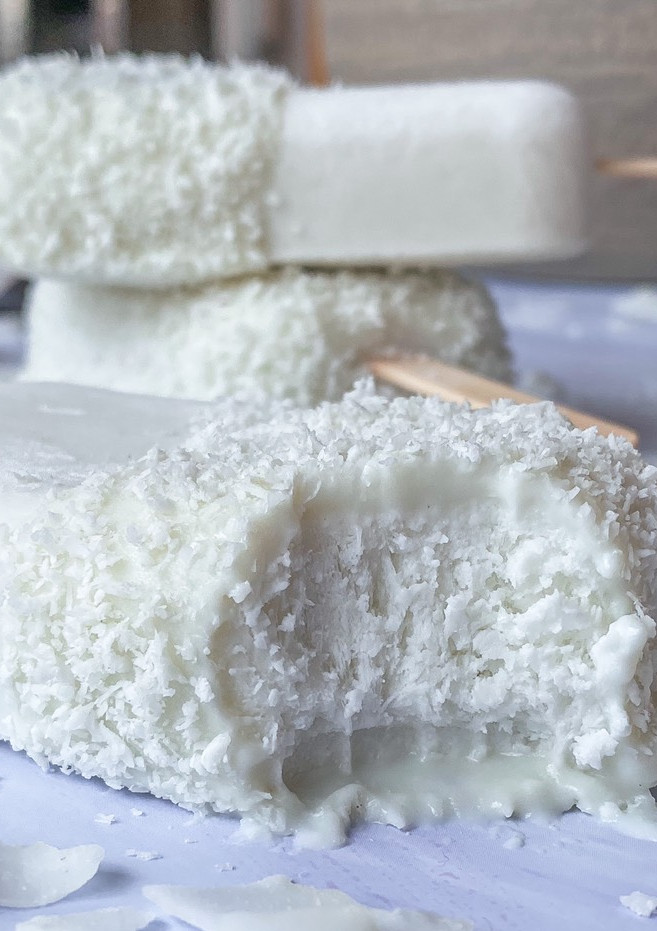 Una foto de Helados de coco saludables
