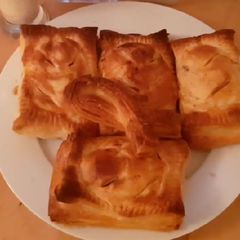 A picture of Gregg's style cheese n onion pasties.