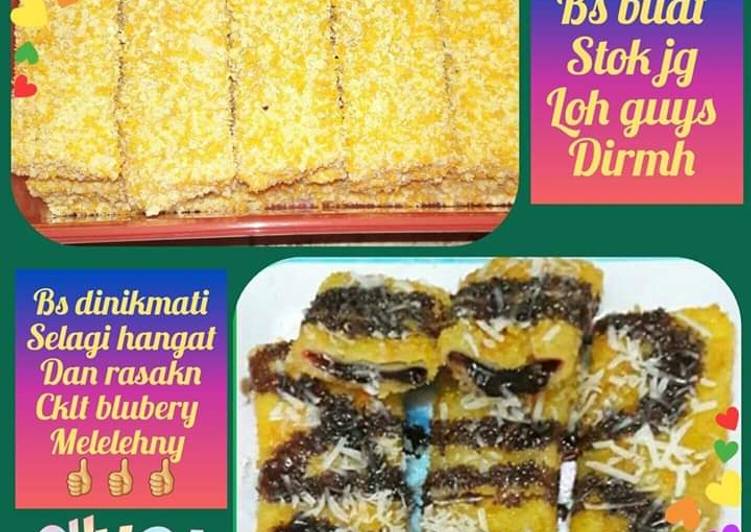 Pancakek isi cklt n bluberry gorenk lumer 🤤🤤🤤