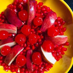 A picture of Pomegranate apple salad.