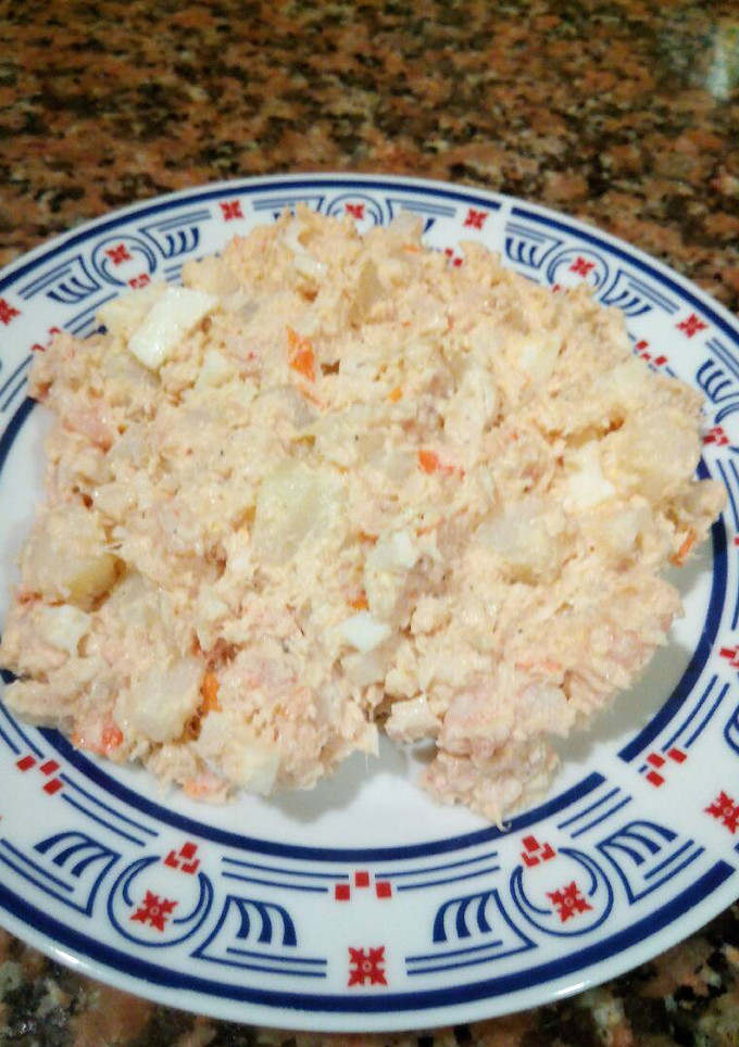 Una foto de Ensaladilla de marisco