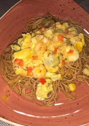 Una foto de Salsa para pasta con champiñones y camarones en leche de coco