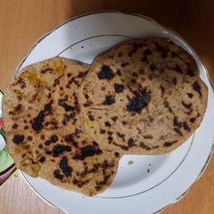 A picture of Aloo Paratha.