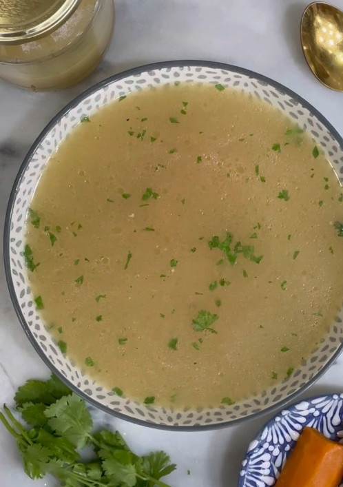 Una foto de Caldo de huesos