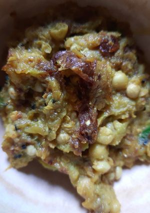পটল দানা পোস্ত (potol dana posto recipe in Bengali) রেসিপির প্রধান ছবি