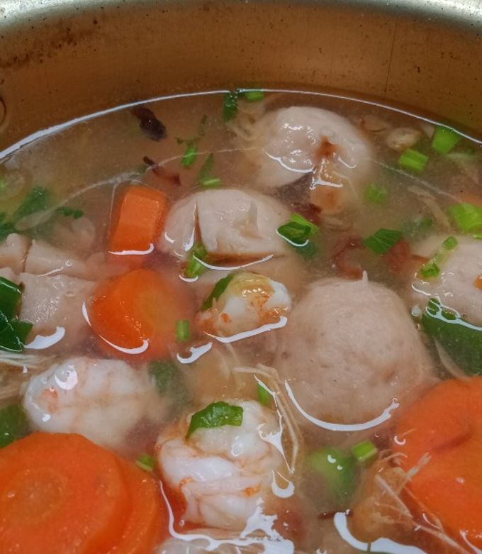 Foto resep SOP udang +baso simple (bahan tabur)