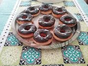 Une photo de donuts au sucre