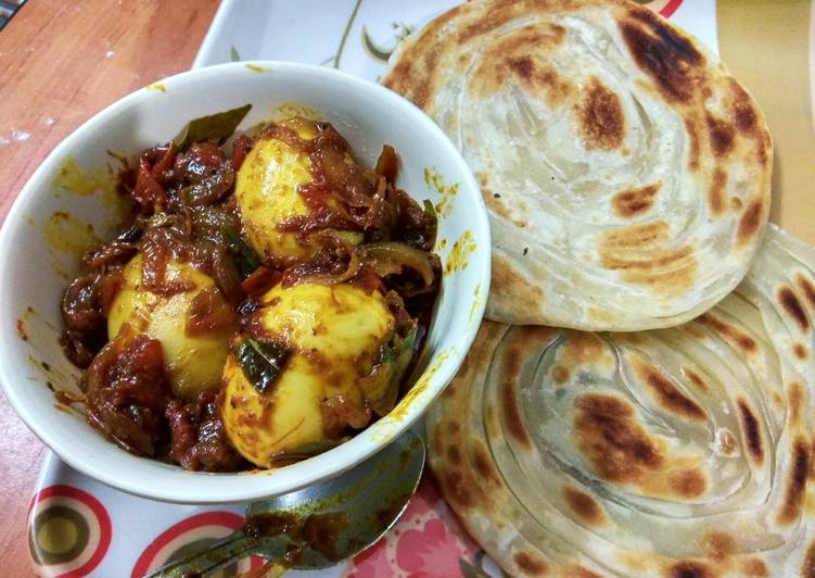 Easiest Way to Make Super Quick Homemade Kerela Egg Roast/Nadan Mutta Roast and Malabar Paratha