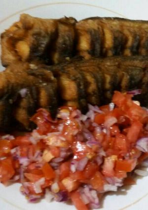 A picture of Fried Mudfish with Kachumbari.