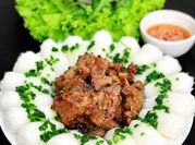 Hình ảnh của bánh hỏi heo quay