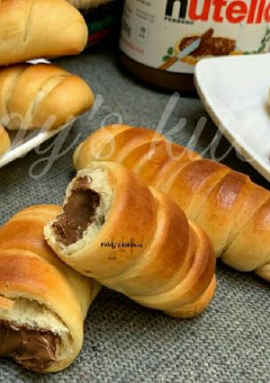 A picture of Nutella stuffed caterpillar buns.