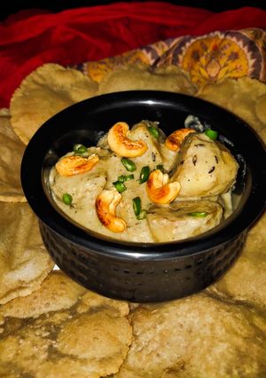 A picture of Kaju vale aloo.