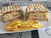 Una foto de sandwich para grill