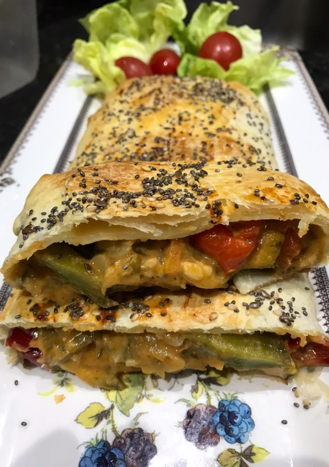 Una foto de Strudel de verduras 🌶 🍅🍆♥️