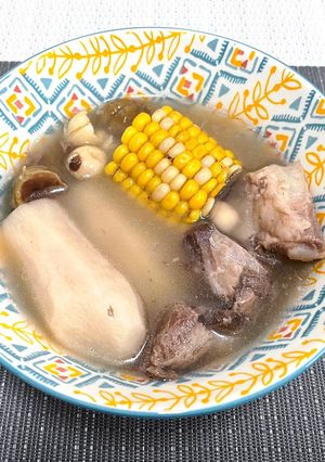 栗子淮山排骨湯 的食譜成品照片