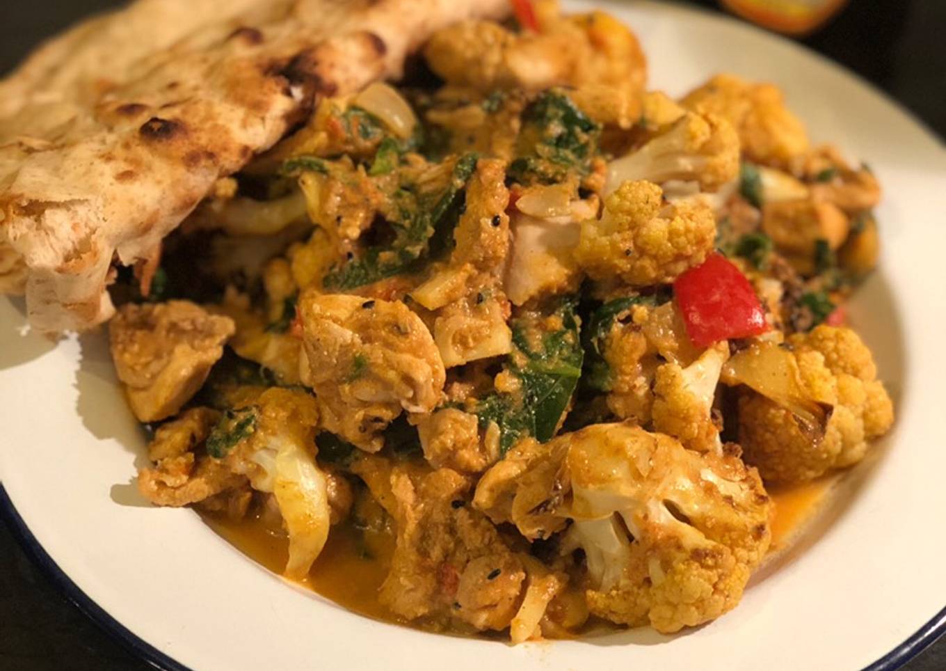 Roast cauliflower and chicken curry 🍛
