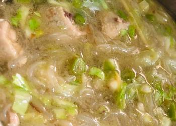 How to Prepare Delicious Chicken  Vegetable Vermicelli Soup  Sotanghon  Glass Noodle Soup